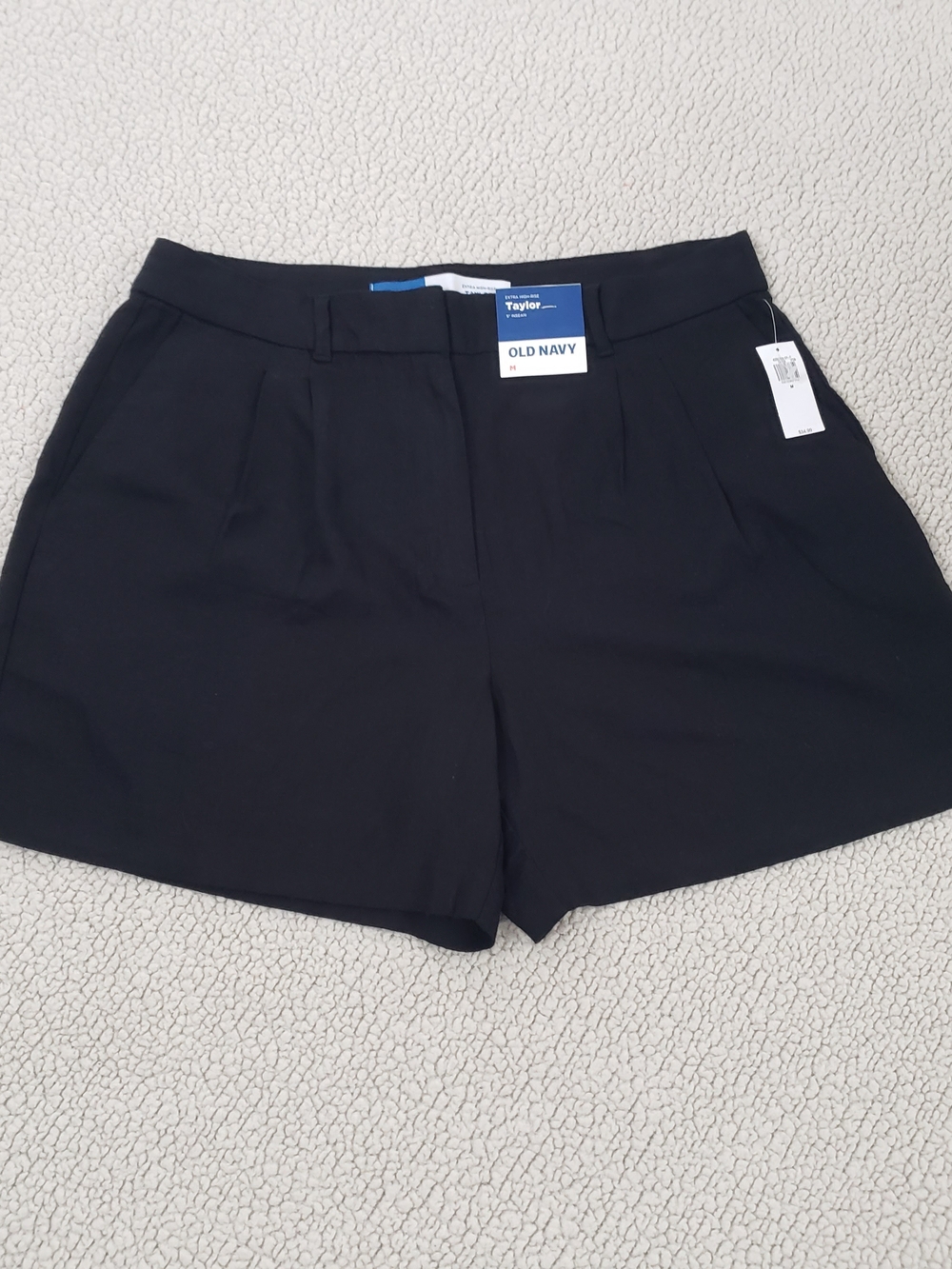 OLD NAVY Black Taylor Extra High-Rise Women's Shorts | Medium NWT